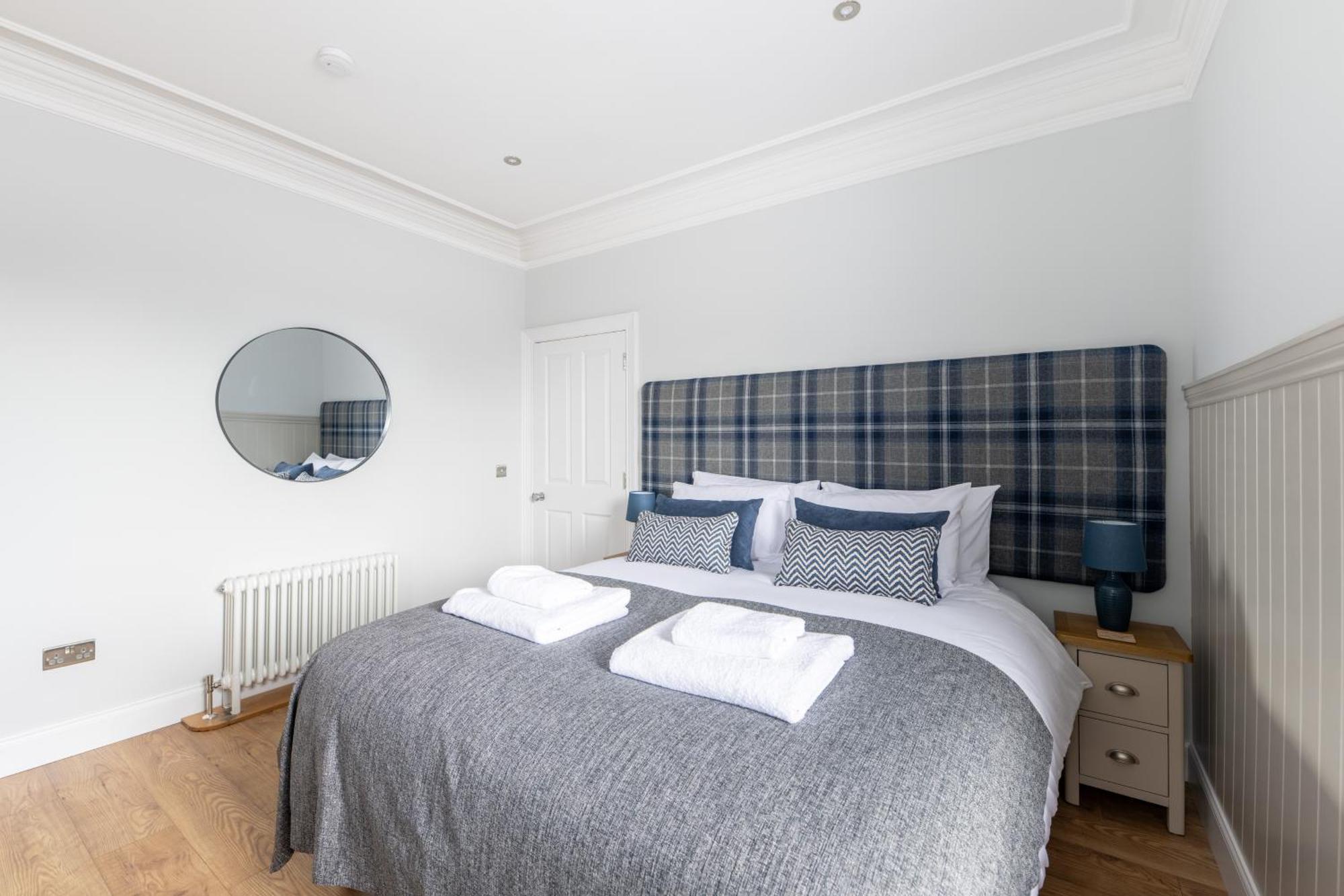 Glenmoriston Town House Apartments Inverness Eksteriør billede